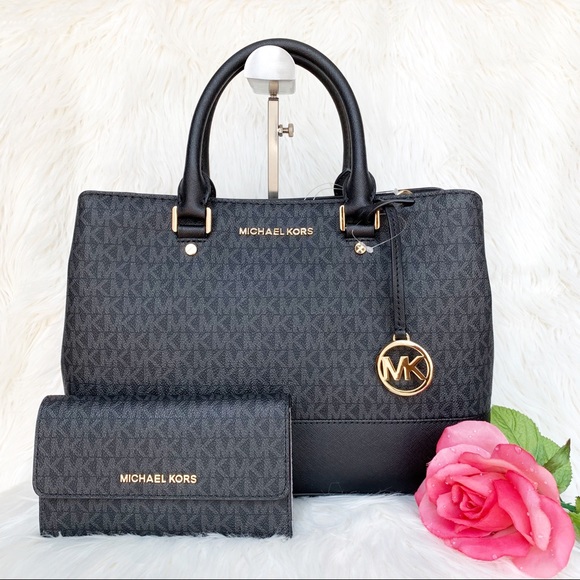 Michael Kors Handbags - NEW Michael Kors Savannah Satchel and Wallet